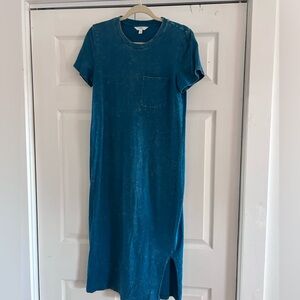 Time and Tru Teal Midi Dress